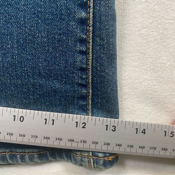 Levi's New W/Tags Ribcage Bell Bottom Super High Rise Jeans Size 30 - Picture 15 of 15